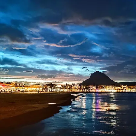 Javea Daire *